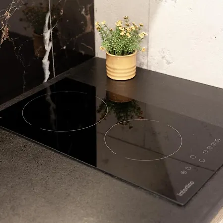 Leogrand On Shpytalna 21 *