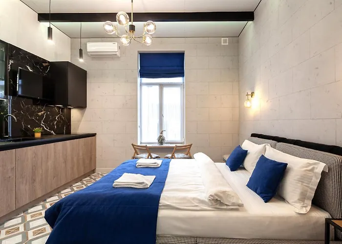 Leogrand On Shpytalna 21